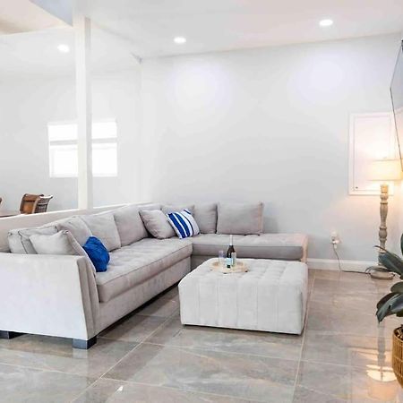 타폰스프링스 Tampa Bay Oasis 아파트 외부 사진